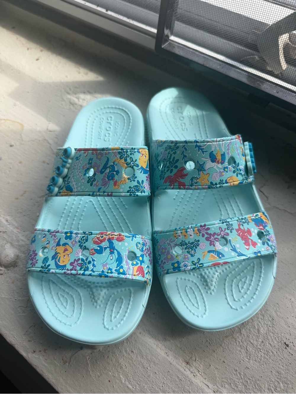 Disney Crocs Little Mermaid Slides - Women’s 6, Men’s 4 - Aqua Comfort Slides
